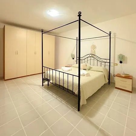 Casa Elisa アパート Padru